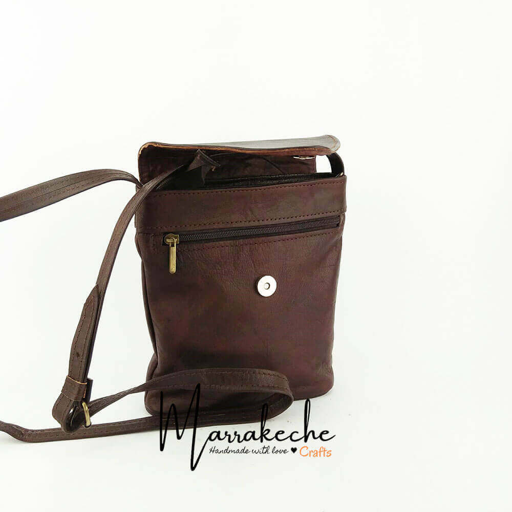 Brown Leather Crossbody Purse – Handmade Envelope Bag with Adjustable Strap image 7