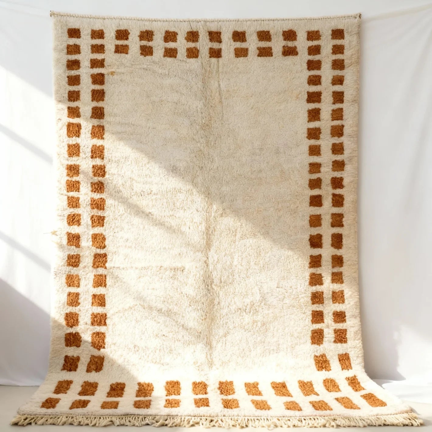 Modern Terracotta Border Rug – Handwoven High-Pile Wool Carpet image