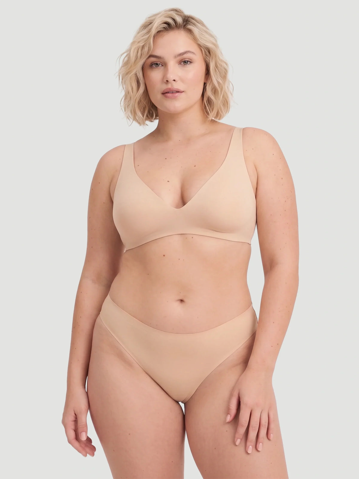 Mid Waist Seamless Bonded Thong Underwear