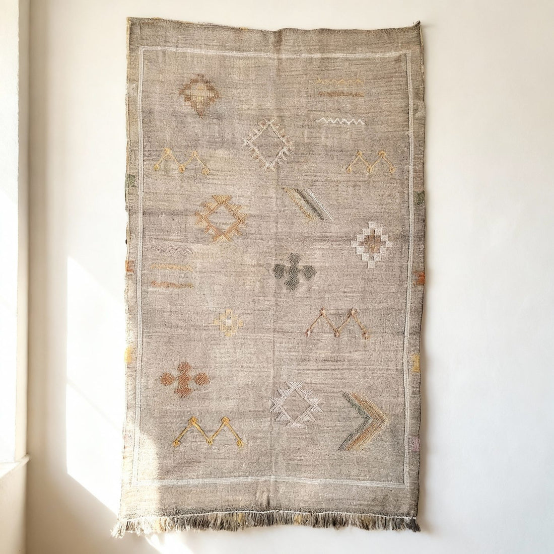 Handmade Gray Moroccan Cactus Rug – Premium Sabra Silk 100x150cm image