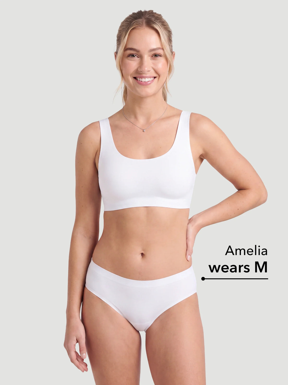 Mid Waist Seamless Bonded Bikini Underwear