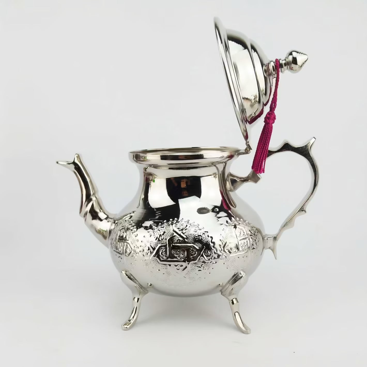 Silver-Plated Engraved Teapot 1.5L – Footed 12-Cup Design image 6
